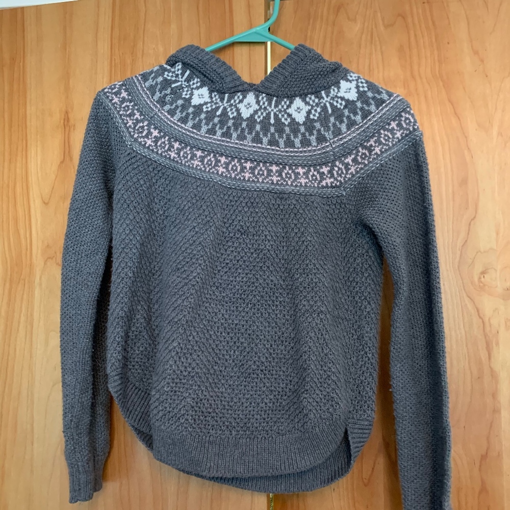 Cloud Chaser girls hooded sweater